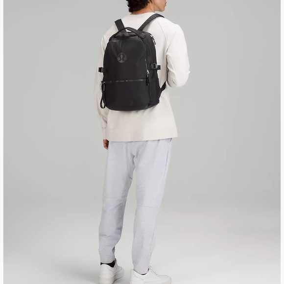 lululemon New Crew Backpack  NWT - Picture 2 of 6
